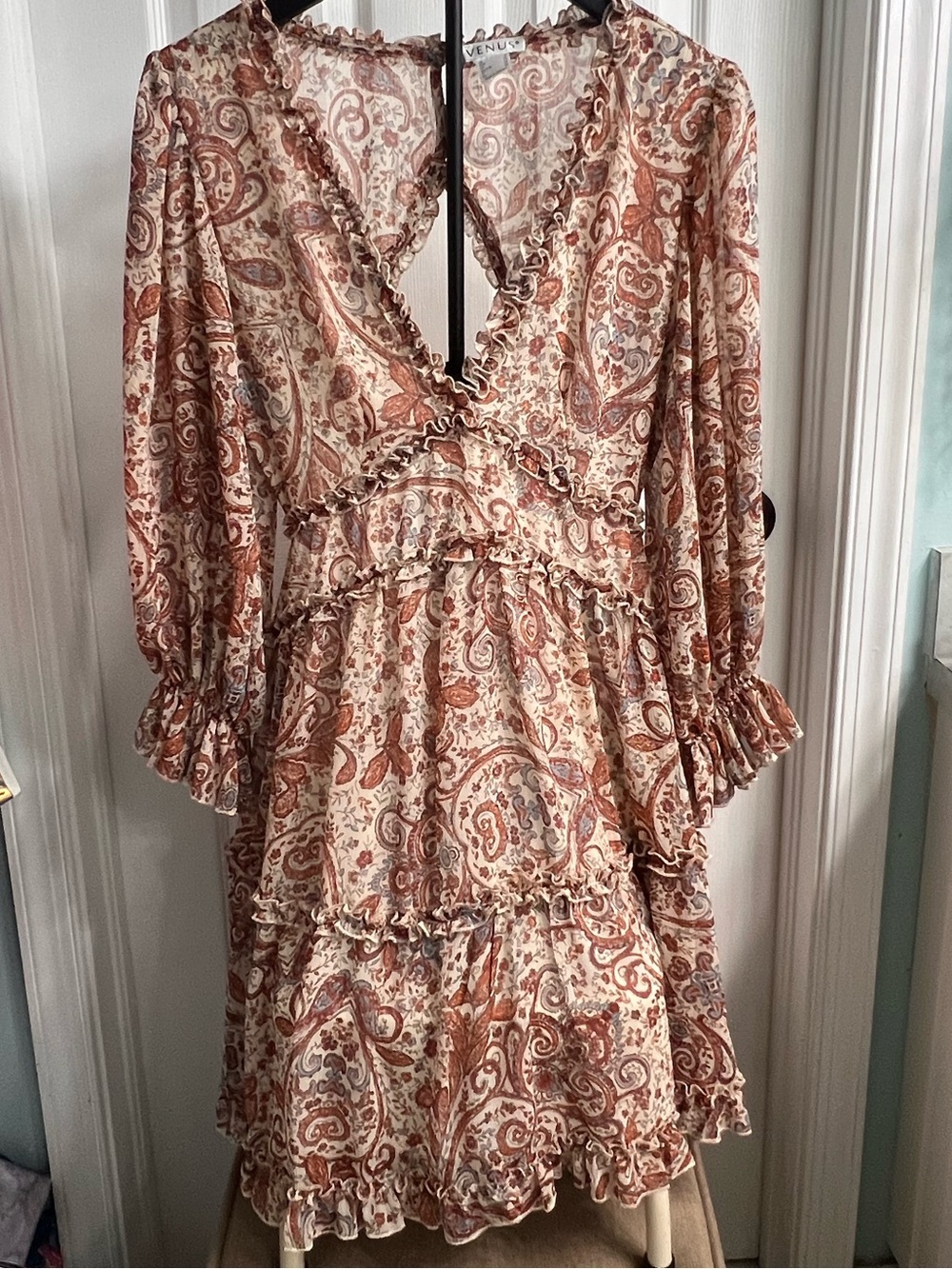 VENUS Rust and Cream Paisley Ruffle Tiered V-Neck Dress